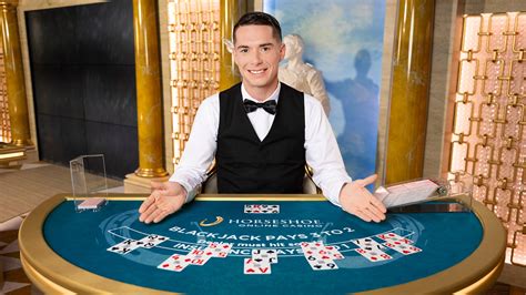 online live casino Australia dealer at table